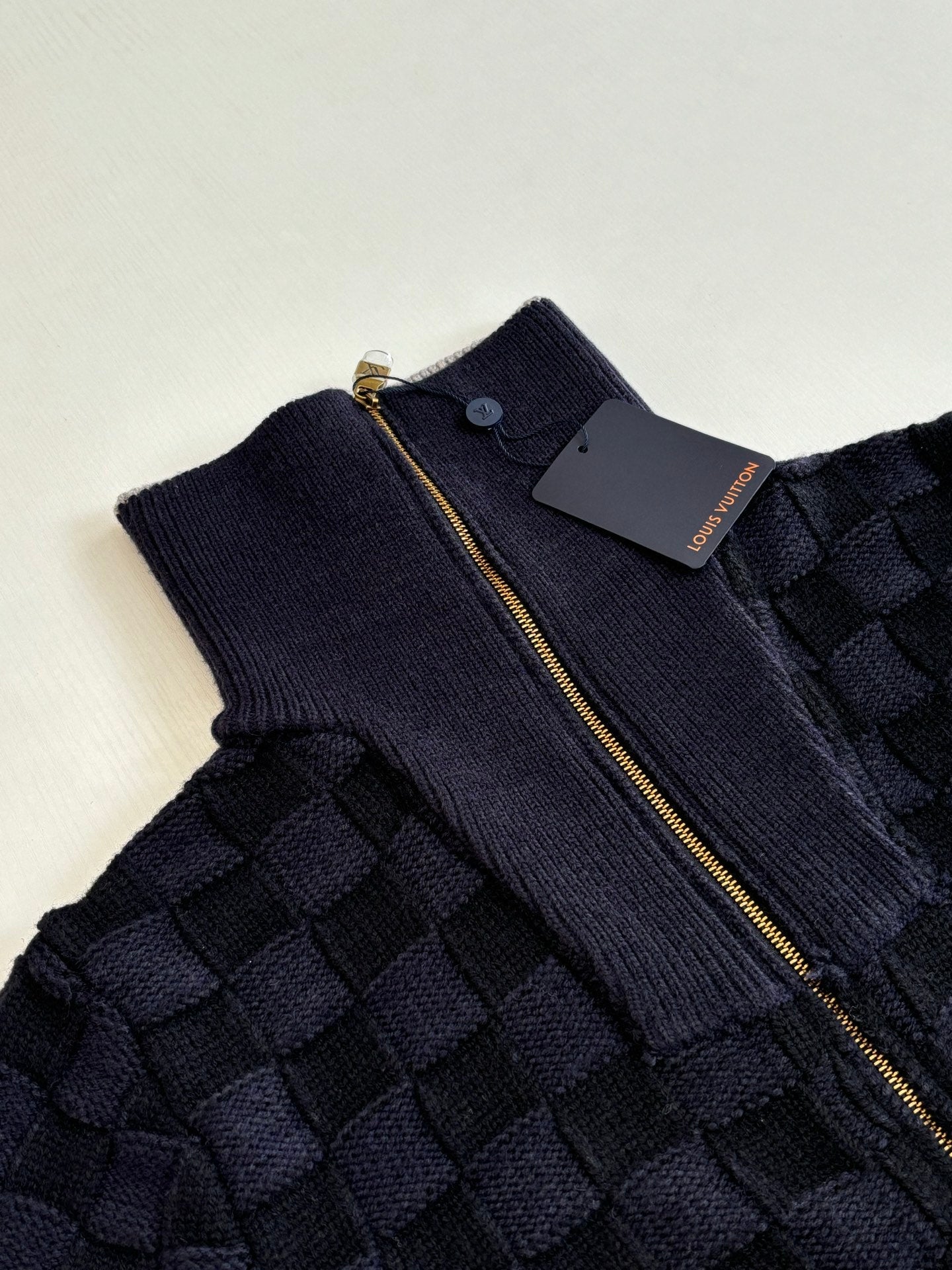 260701 High-quality new check-patterned textured jacquard sweater knitted with zipper jacket