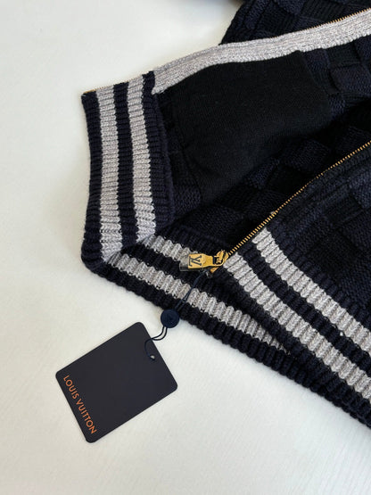 260701 High-quality new check-patterned textured jacquard sweater knitted with zipper jacket
