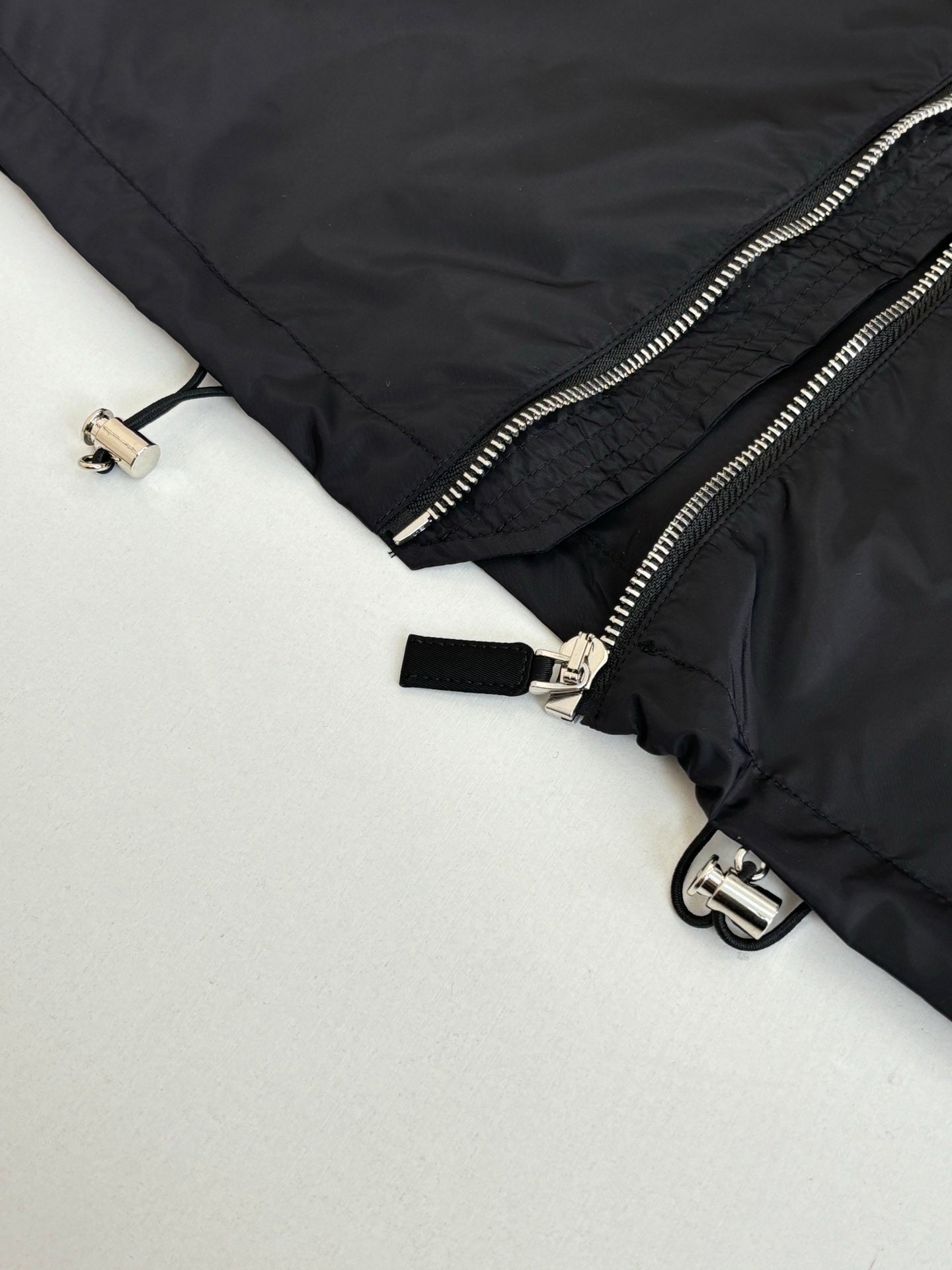 260701 High-quality new recycled nylon classic triangle logo zipper windbreaker coat