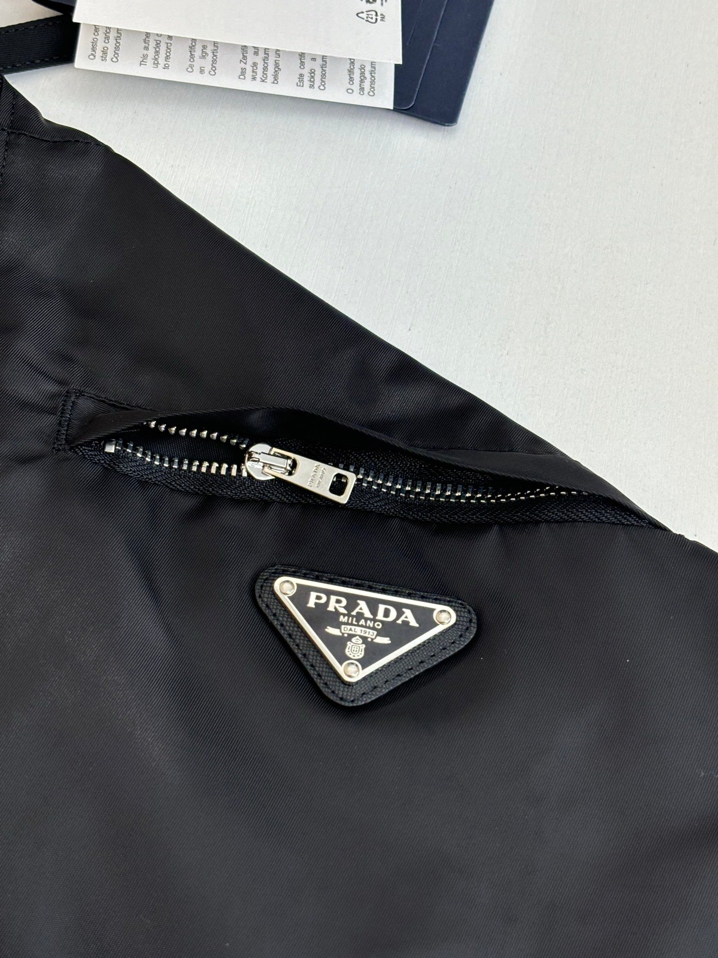 260701 High-quality new triangular logo woven long-sleeved hooded coat