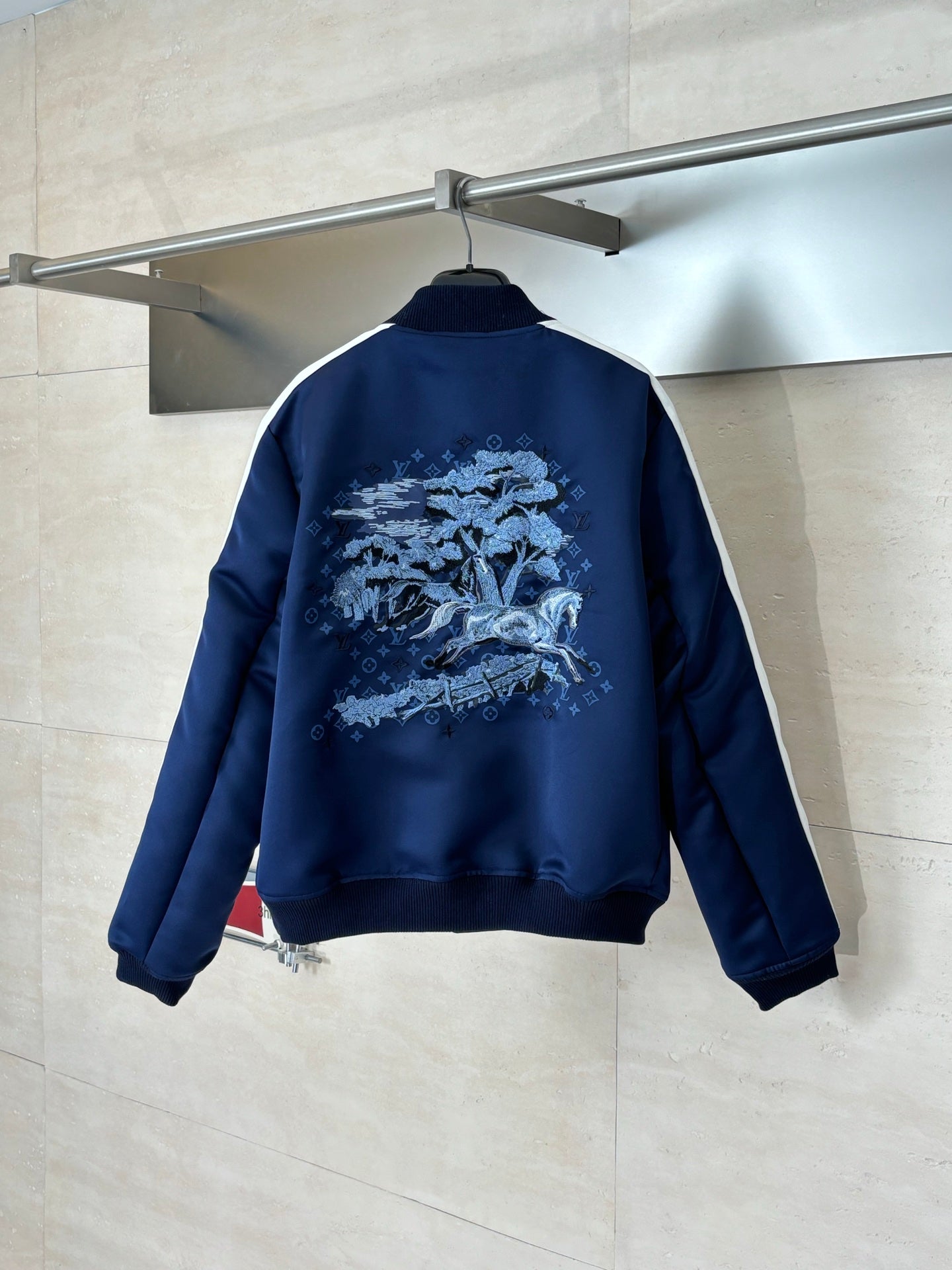 260701 High-quality new limited-edition embroidered cotton coat, baseball jacket, and jacket with embroidery elements