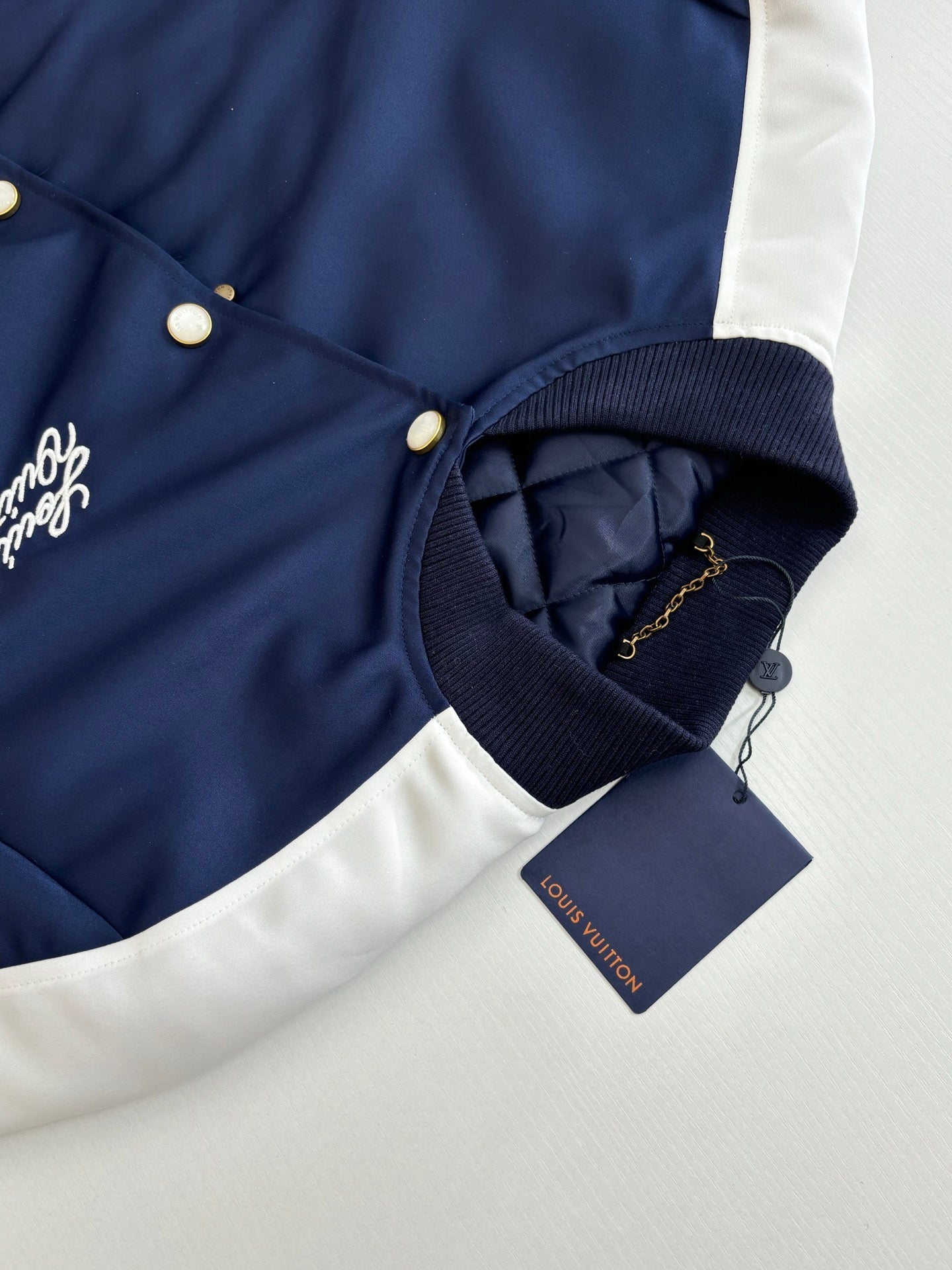 260701 High-quality new limited-edition embroidered cotton coat, baseball jacket, and jacket with embroidery elements
