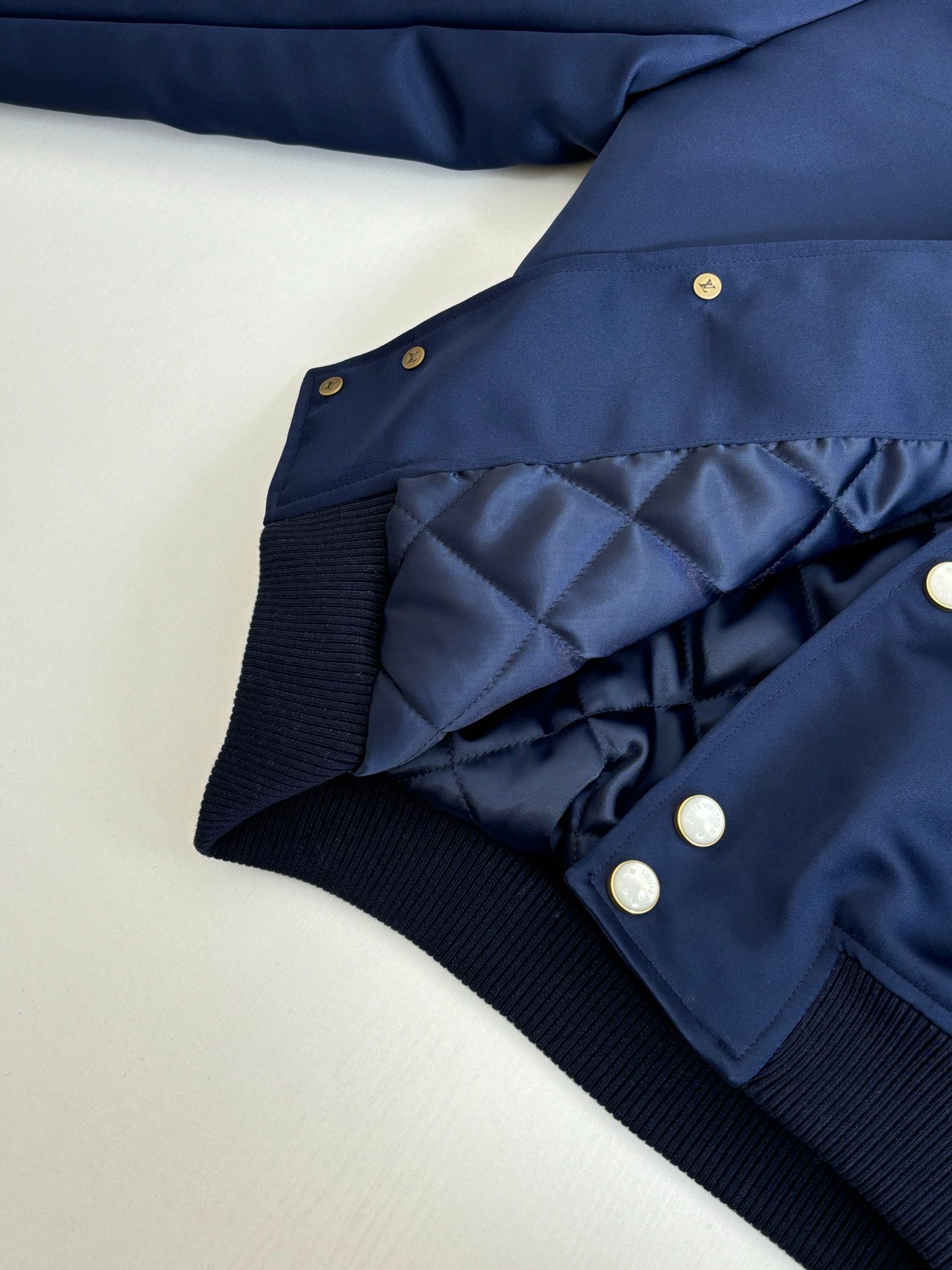 260701 High-quality new limited-edition embroidered cotton coat, baseball jacket, and jacket with embroidery elements