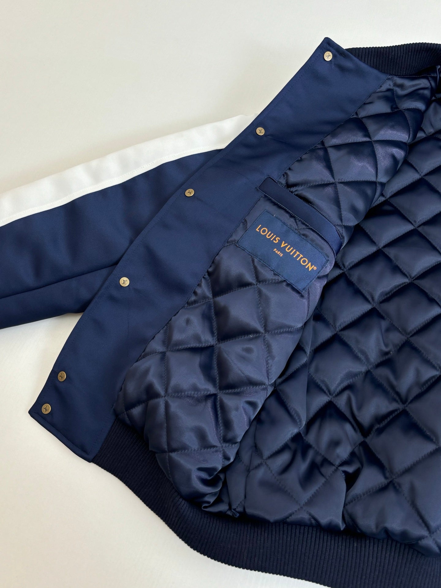260701 High-quality new limited-edition embroidered cotton coat, baseball jacket, and jacket with embroidery elements