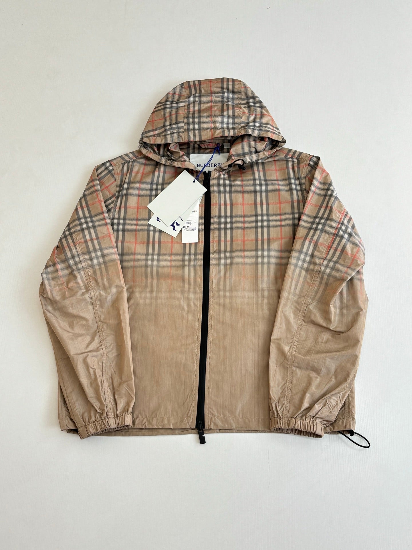 260701 High-quality new gradient pattern hooded windproof jacket