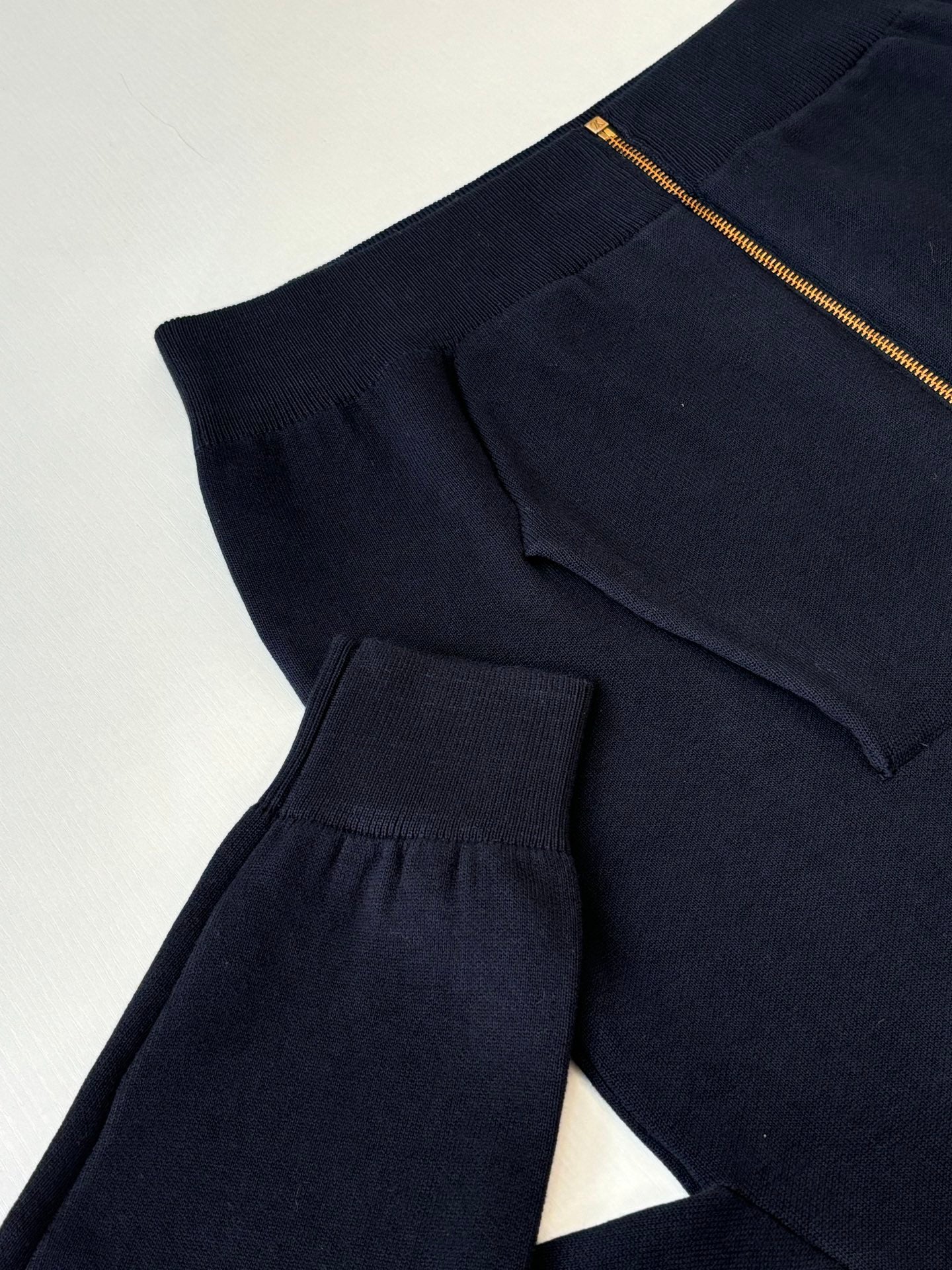 260701 High-quality new leather label embroidered hooded zipper knitted sweater coat