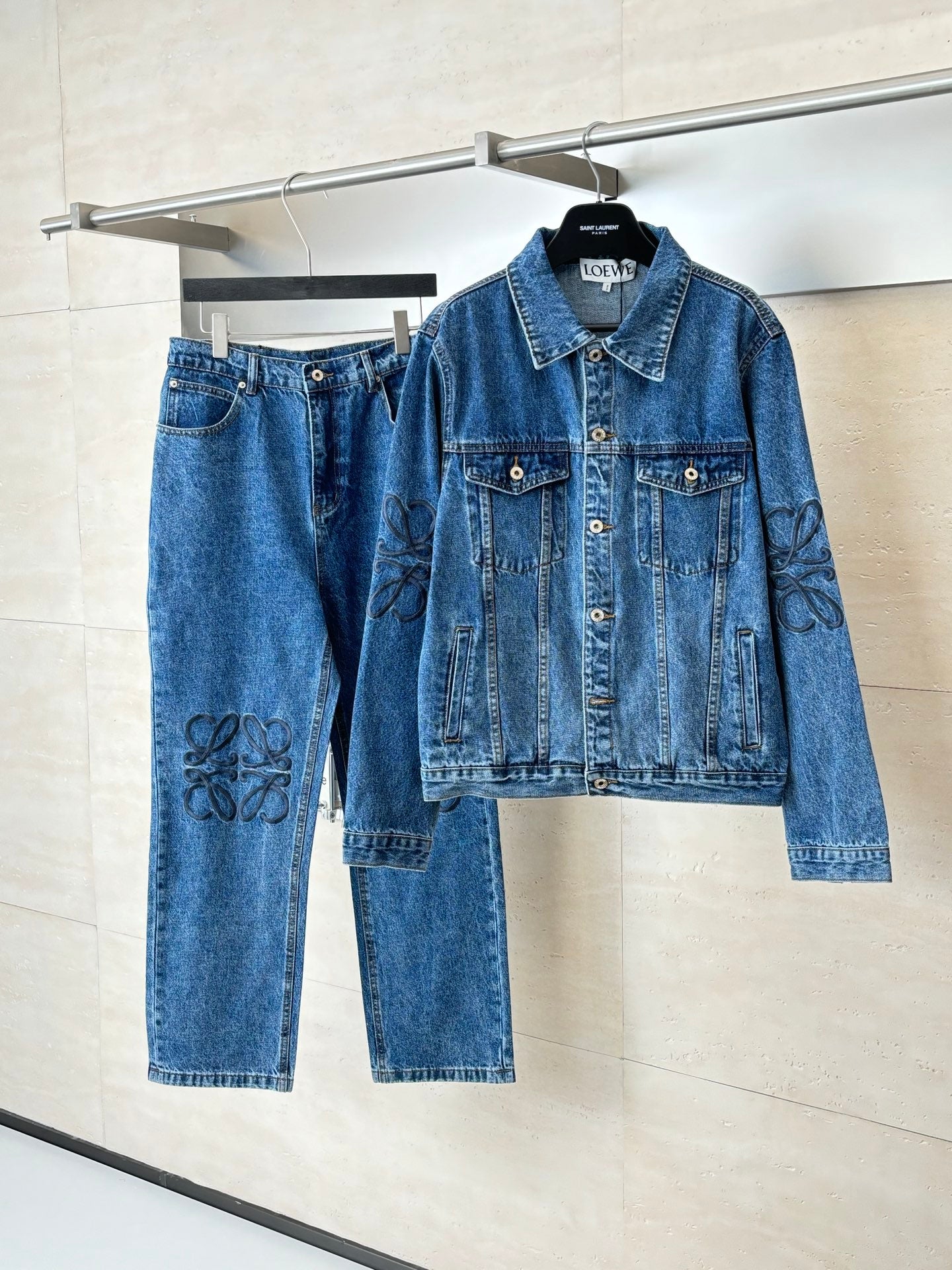 260701 High-quality new embroidered washed-aged denim jacket set