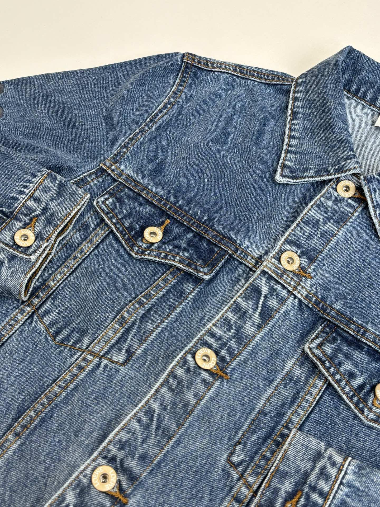 260701 High-quality new embroidered washed-aged denim jacket set