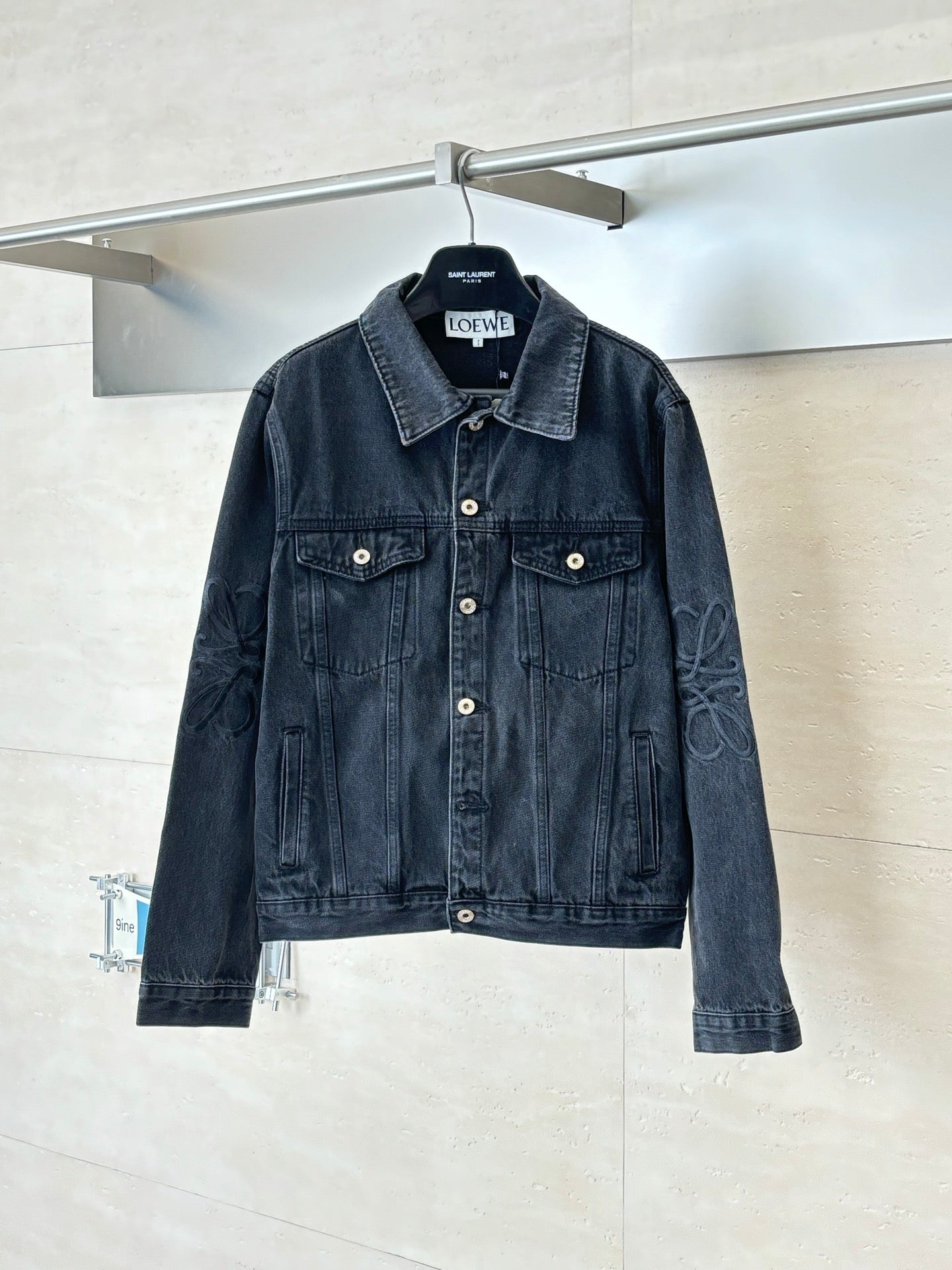 260701 High-quality new embroidered washed-aged denim jacket set