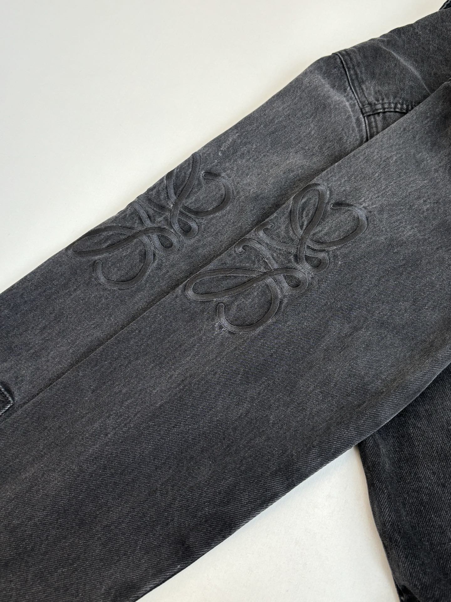 260701 High-quality new embroidered washed-aged denim jacket set