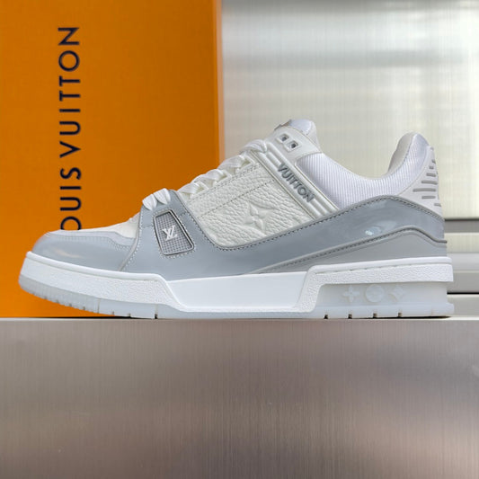 260724 New high-quality custom-made sports casual sneakers in a new color scheme