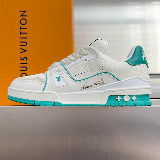 260724 New high-quality custom-made sports casual sneakers in a new color scheme