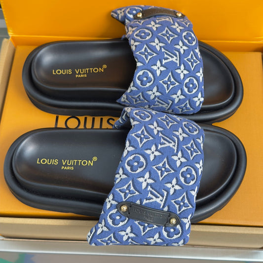 260730 New high-quality thick-bottomed Velcro flip-flops made of denim fabric