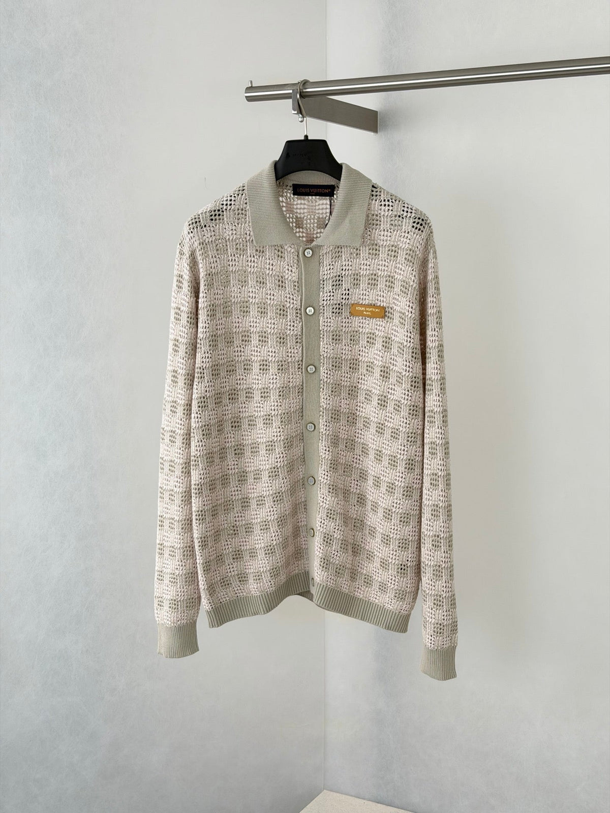 260813 New high-quality leather label logo open-weave long-sleeved cardigan