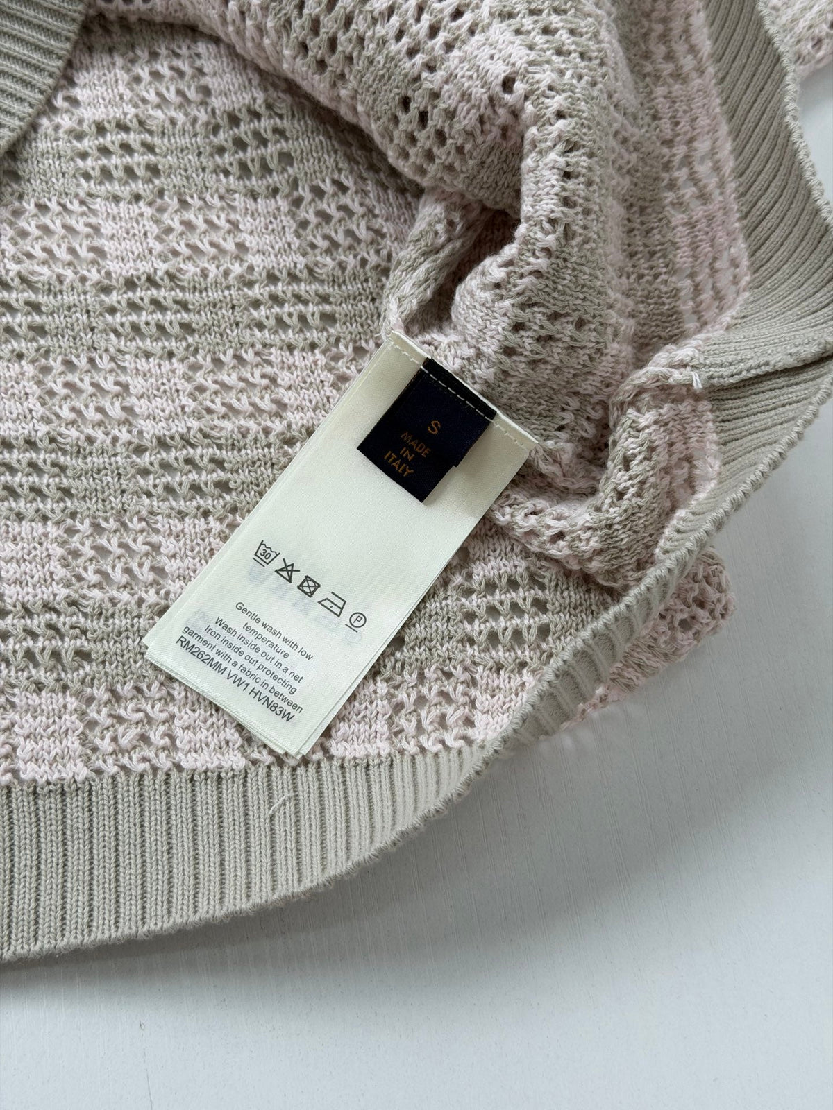 260813 New high-quality leather label logo open-weave long-sleeved cardigan