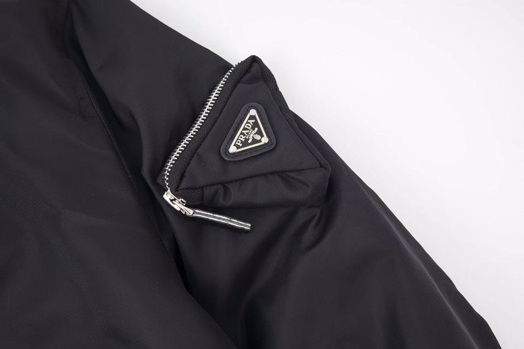 260813 New high-quality triangular-shaped flight jacket coat