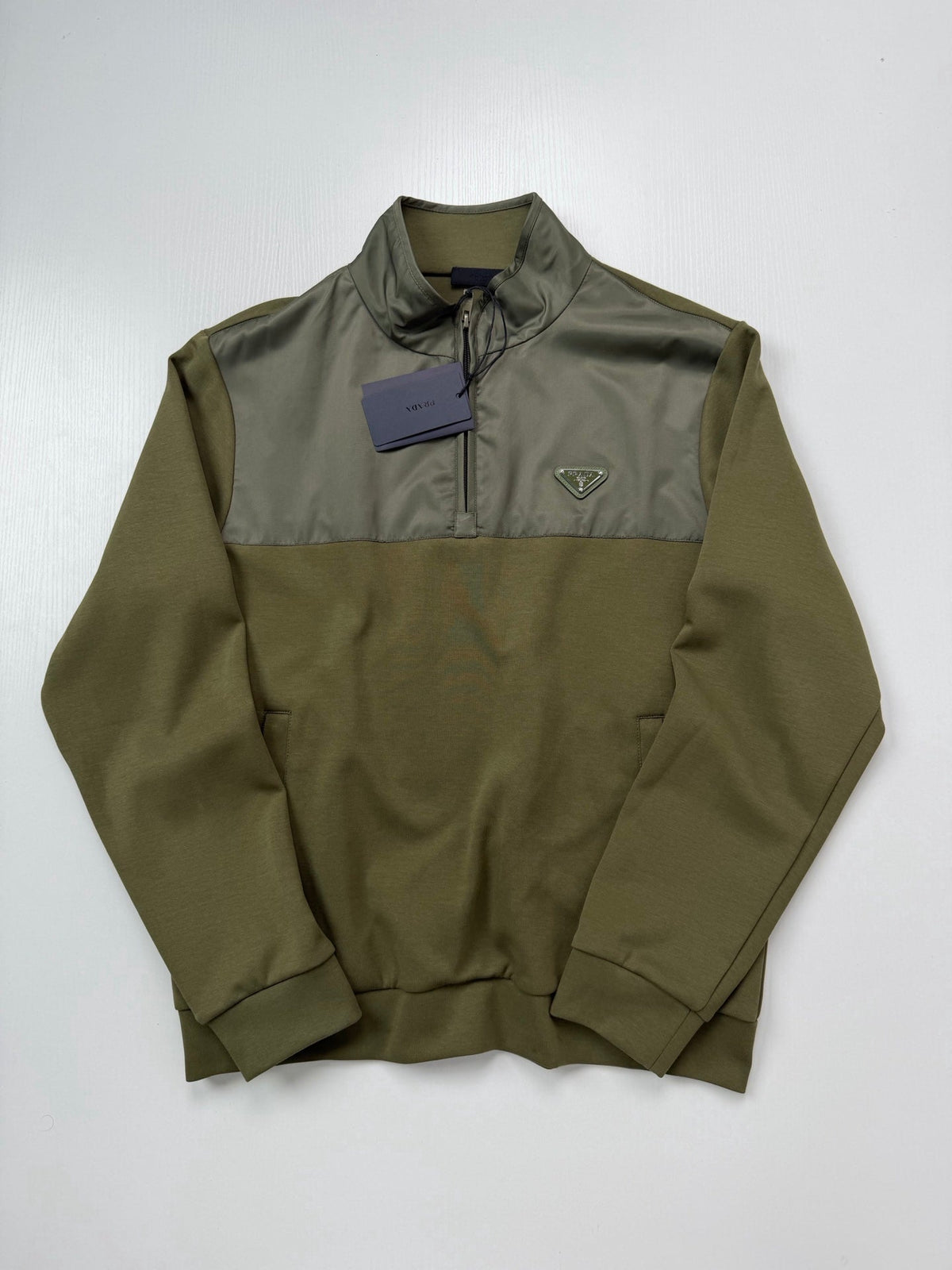260813 New high-quality jacket with a blended fabric design on the front and back.