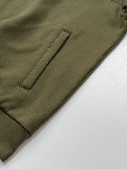 260813 New high-quality jacket with a blended fabric design on the front and back.