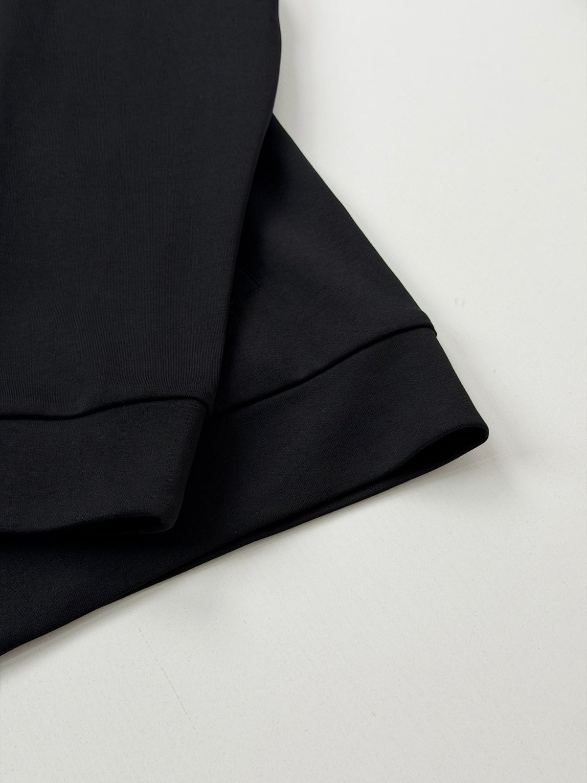 260813 New high-quality jacket with a blended fabric design on the front and back.