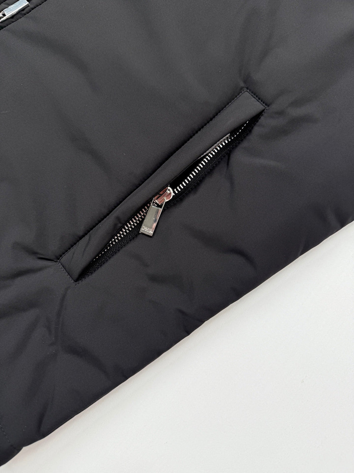 260813 New high-quality embroidered and pressed stand-up collar cotton jacket and vest