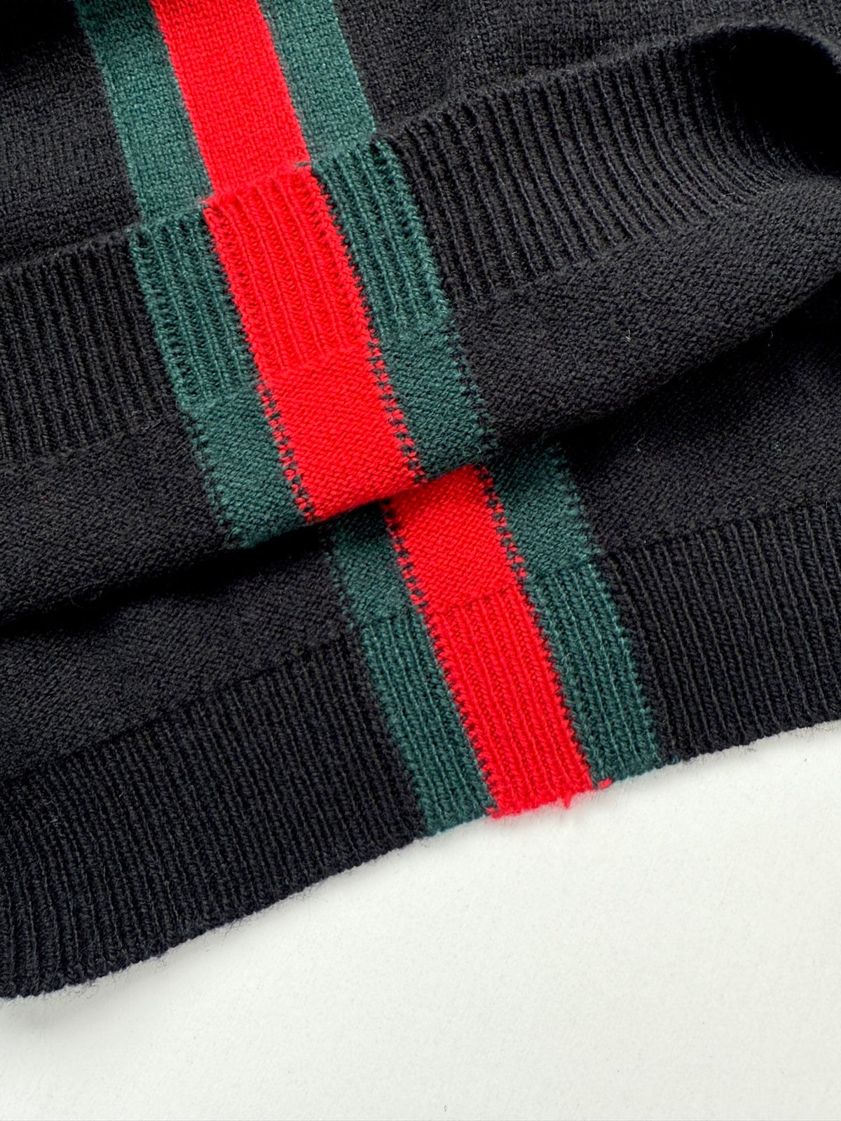 260813 New high-quality classic red and green woven stripe round-neck knitted sweater