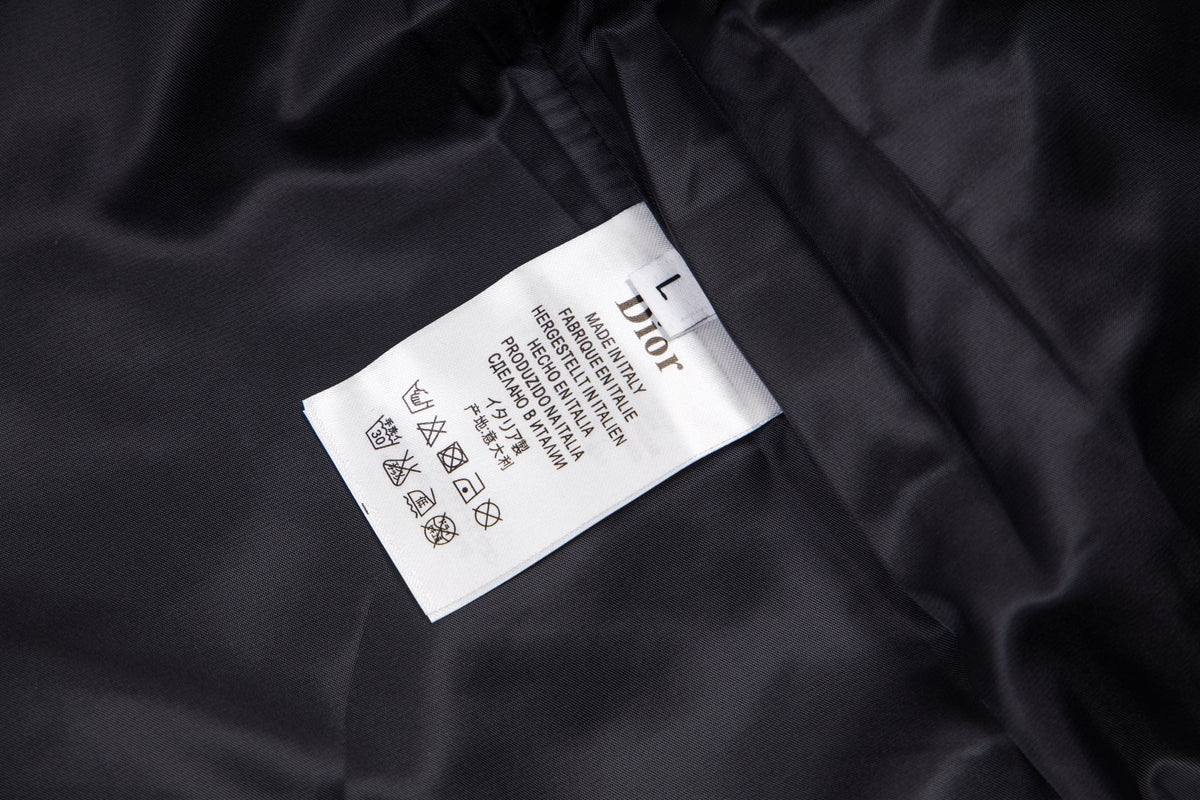 260813 New high-quality, elaborately crafted jacket with full diamond design for men