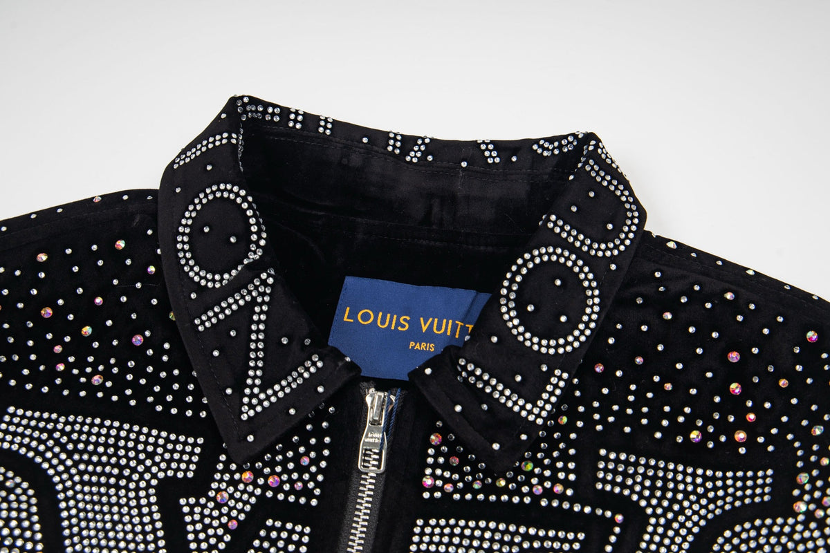 260813 New high-quality, elaborately crafted jacket with full diamond design for men