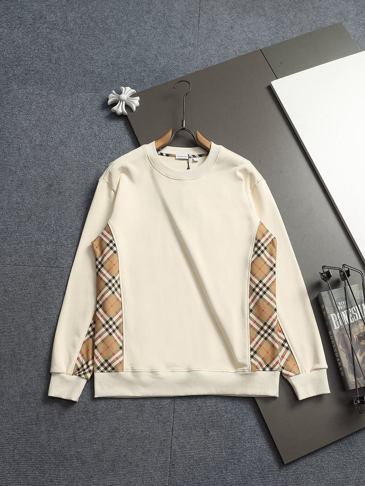 260813 New high-quality classic check-patterned blended fabric round-neck hoodie
