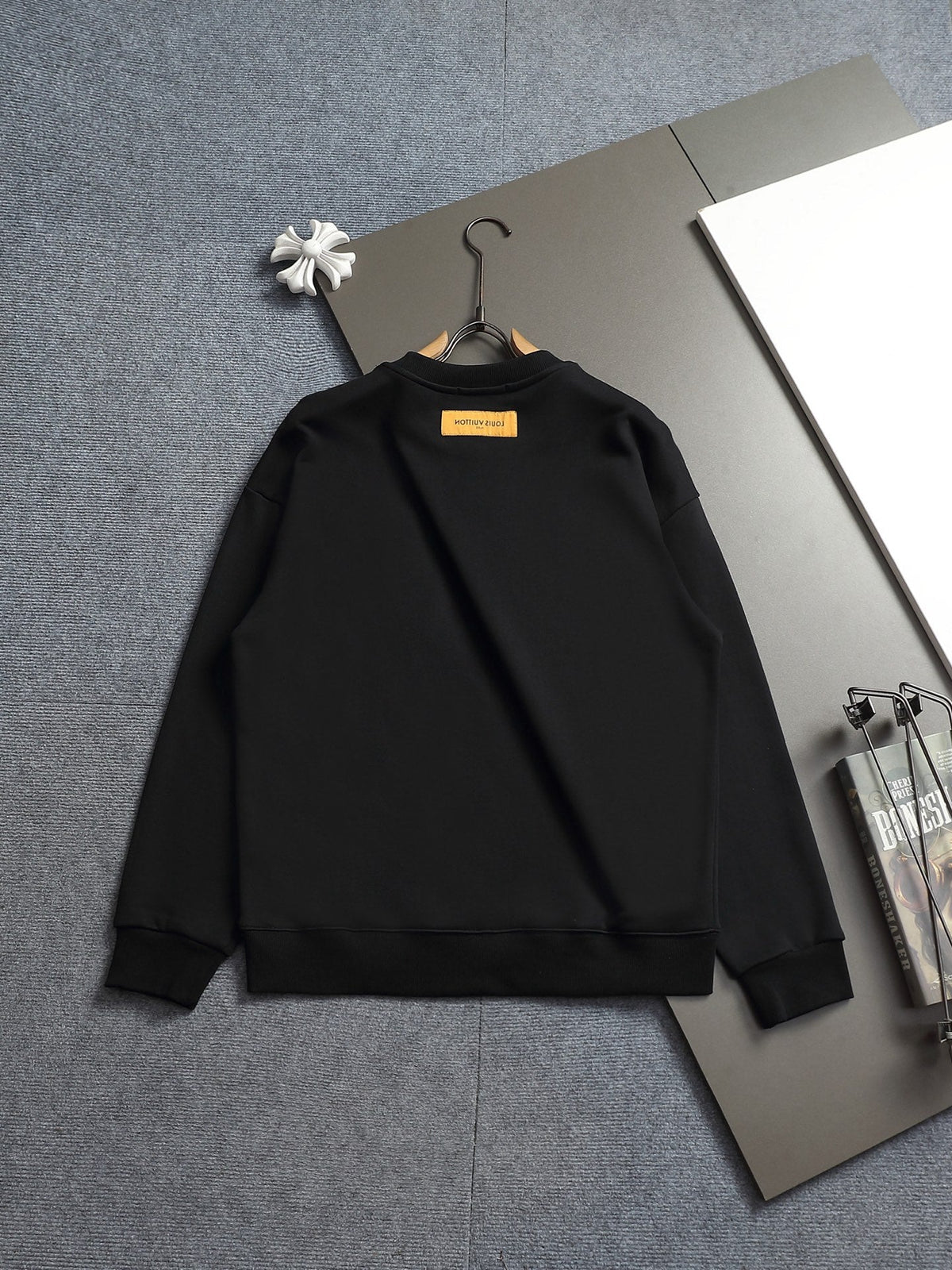 260813 New high-quality pocket embroidered round-neck hoodie
