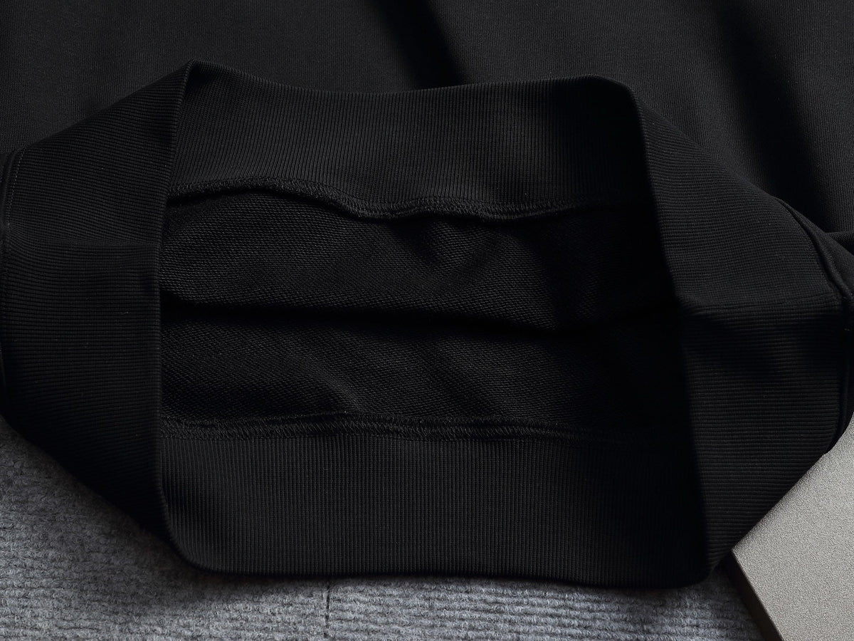 260813 New high-quality raised and recessed embroidery round-neck pullover shirt