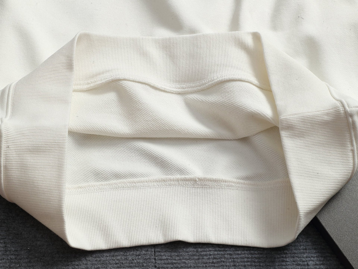 260813 New high-quality raised and recessed embroidery round-neck pullover shirt