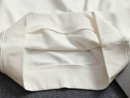 260813 New high-quality raised and recessed embroidery round-neck pullover shirt