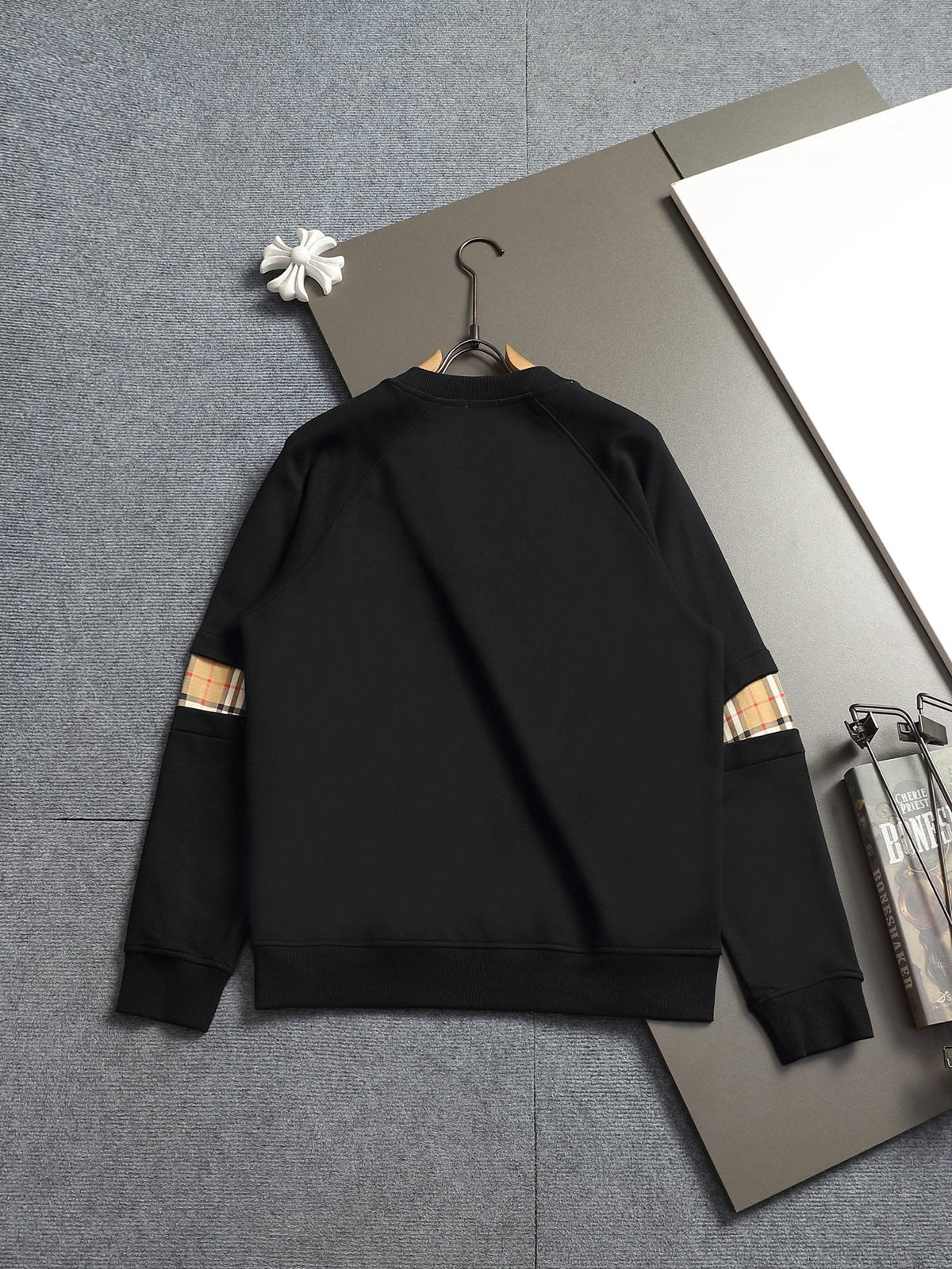 260813 New high-quality classic sleeve patchwork checkered crewneck hoodie