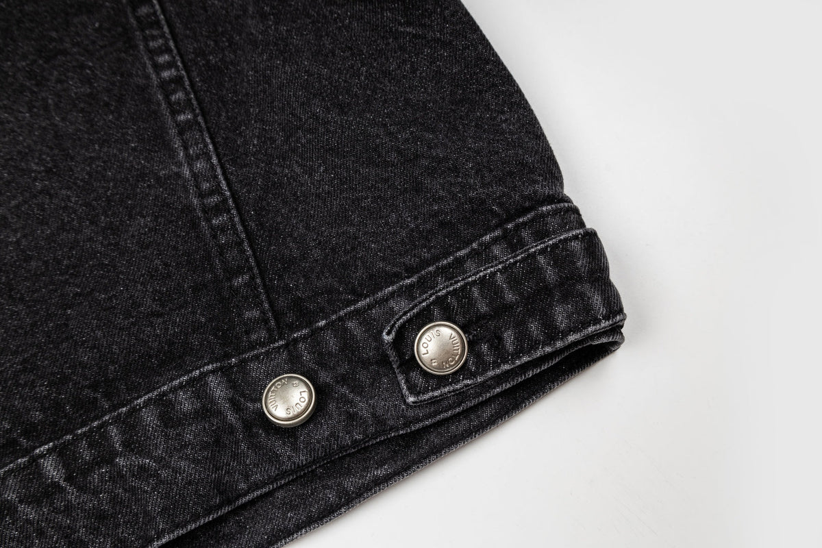 260820 New high-quality embroidered washed-hole denim jacket