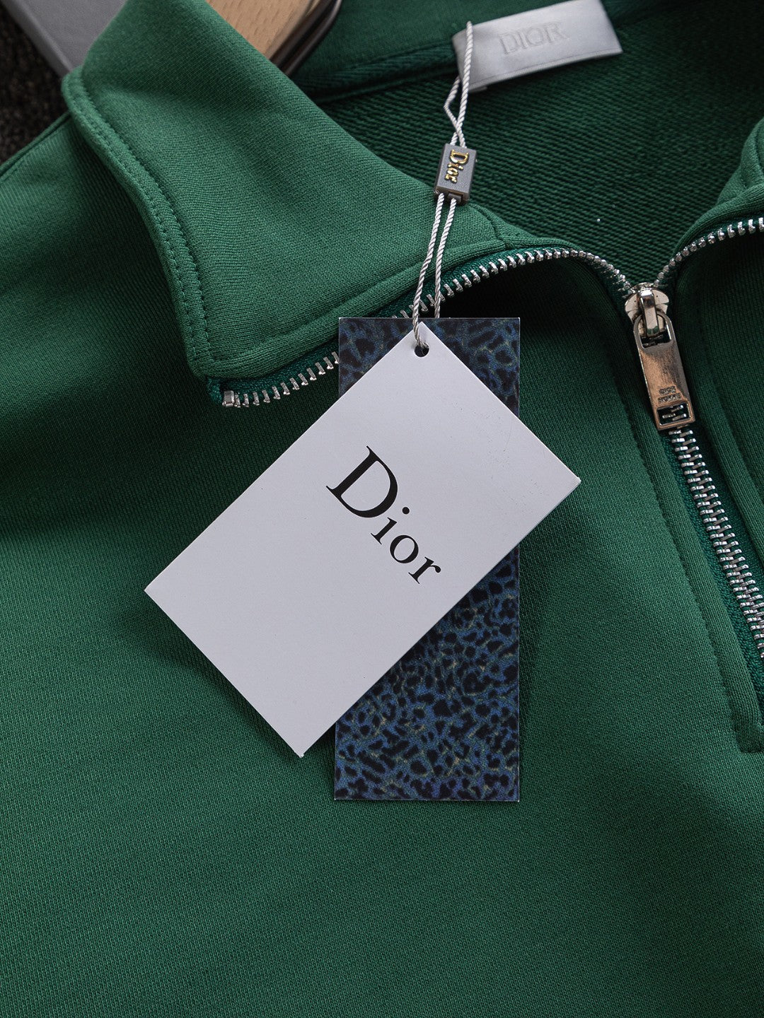 260826 New high-quality embroidered V-neck zipper hoodie