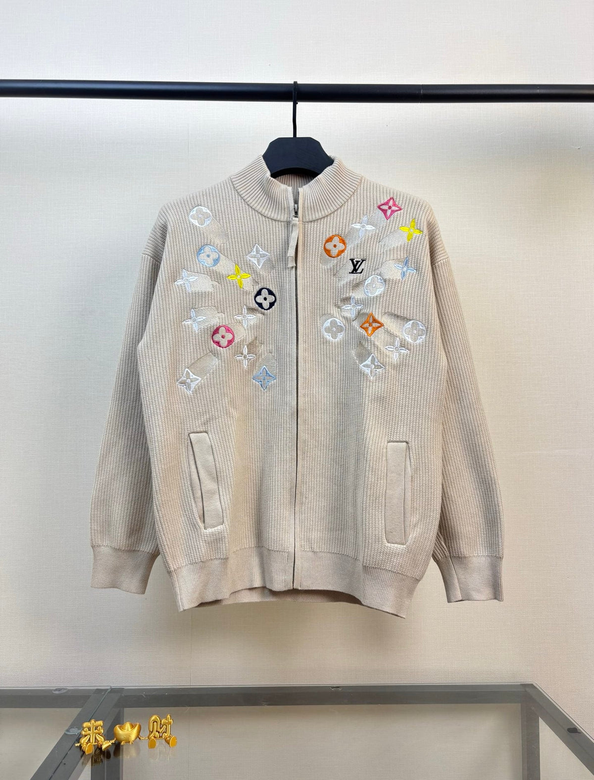 260826 New high-quality multi-color needle-punched embroidered knitted wool zipper cardigan