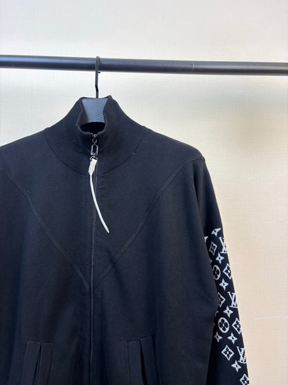 260901 New high-quality patterned sleeve heavy wool knitted zipper coat