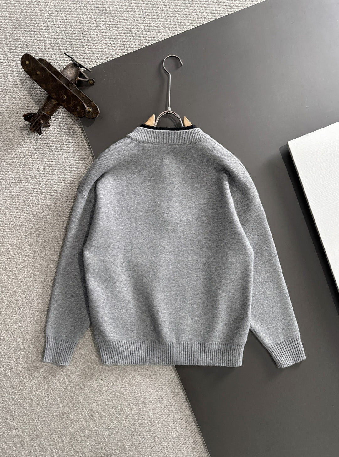 260901 New high-quality exclusive wool blend fabric patchwork color-matched sweater