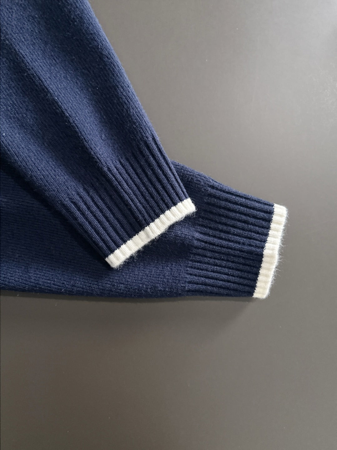 260901 New high-quality exclusive wool blend fabric patchwork color-matched sweater