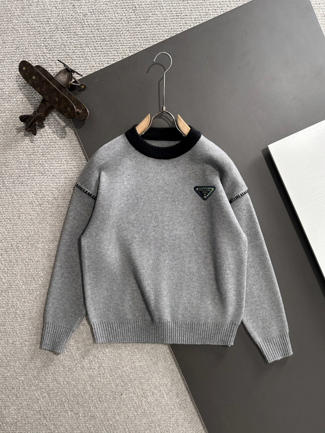 260901 New high-quality exclusive wool blend fabric patchwork color-matched sweater