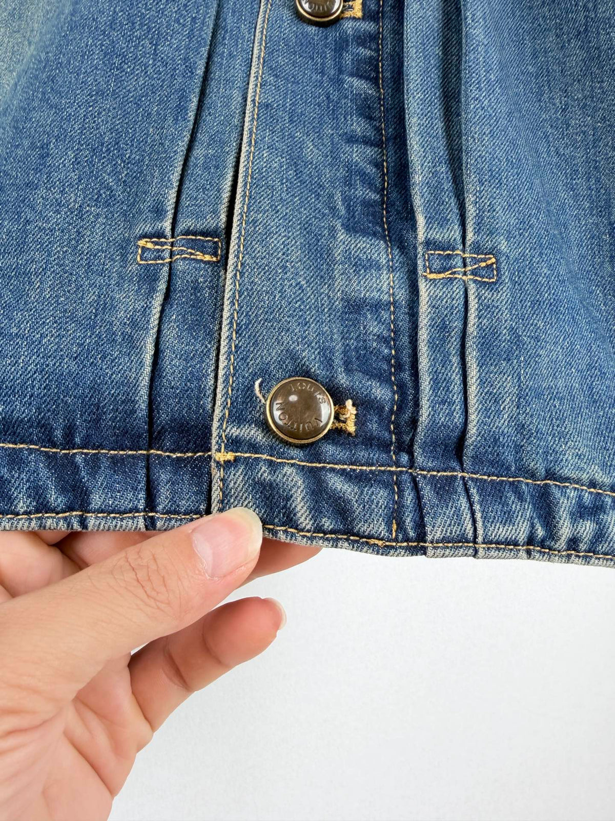 260901 New high-quality leather-detail denim jacket and pants set