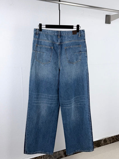 260901 New high-quality, minimalist basic baseball shirt design with denim suit pants