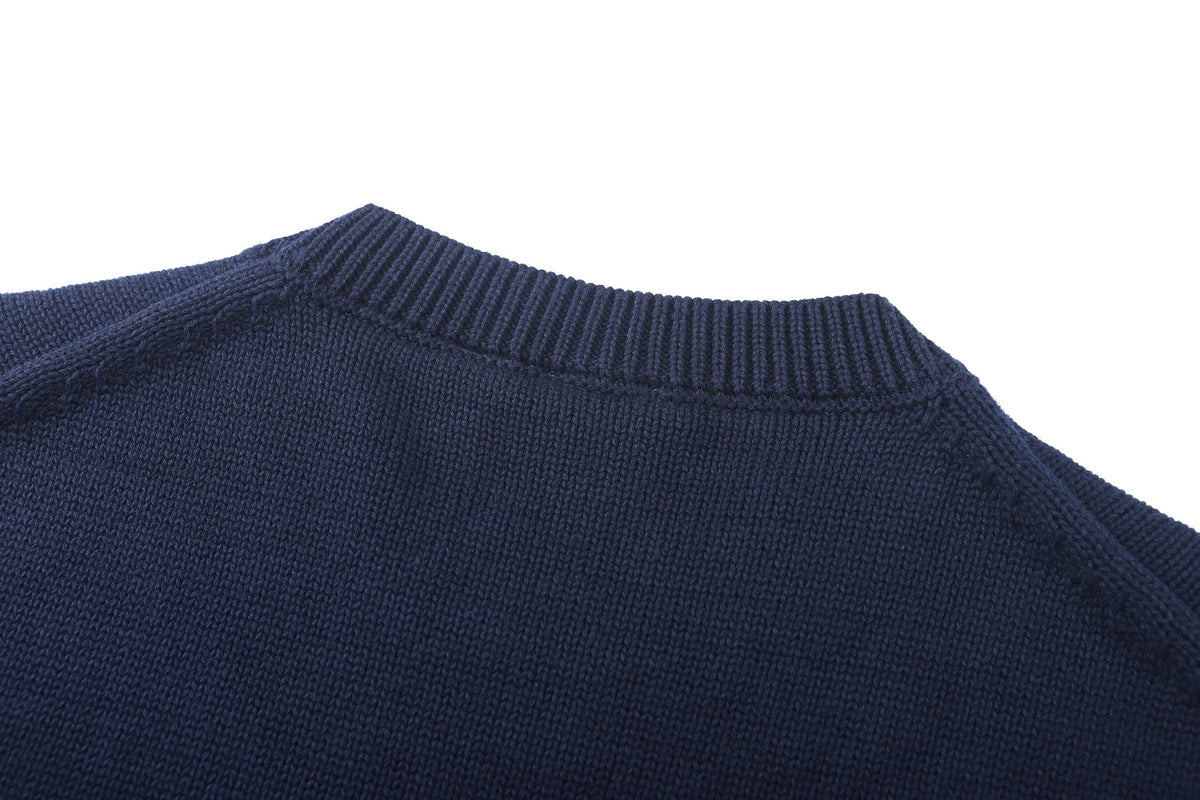 260901 New high-quality cable-knit cotton pullover with embroidered design on the chest
