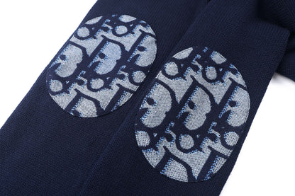 260901 New high-quality cable-knit cotton pullover with embroidered design on the chest