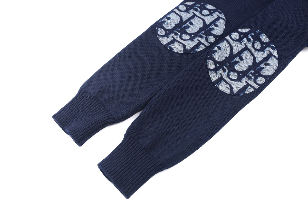 260901 New high-quality cable-knit cotton pullover with embroidered design on the chest