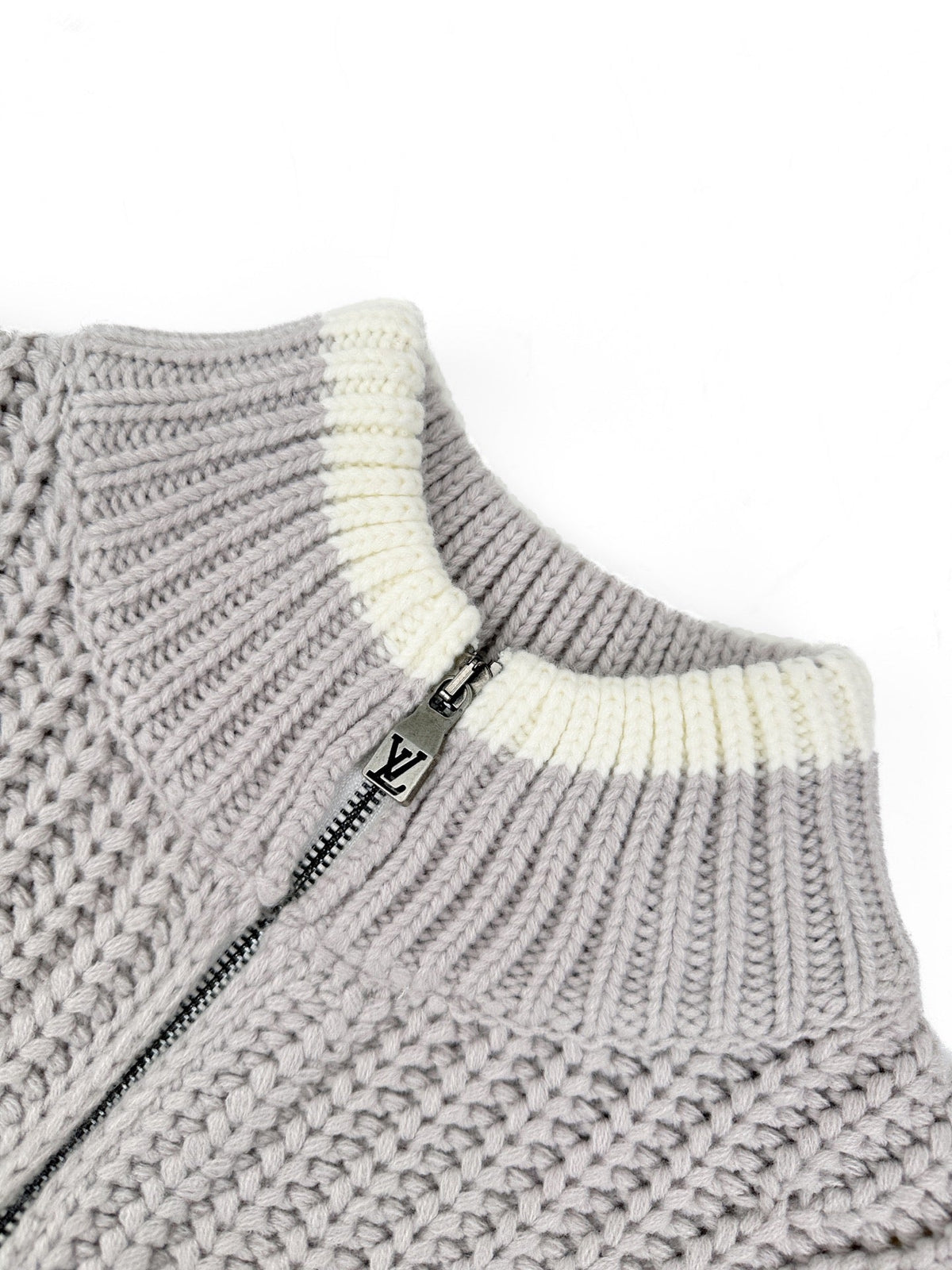 260901 New high-quality coarse tweed wool sweater with logo and pattern embroidery