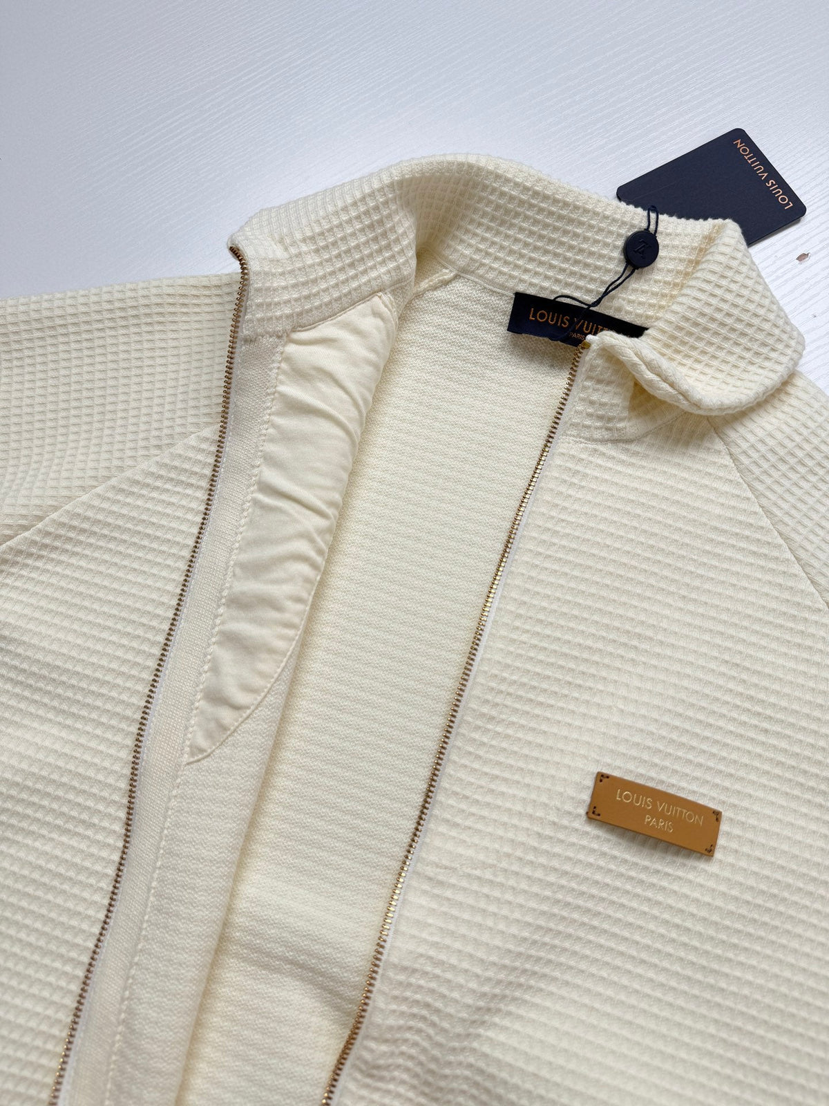 260901 New high-quality leather label logo waffle knit zipper coat
