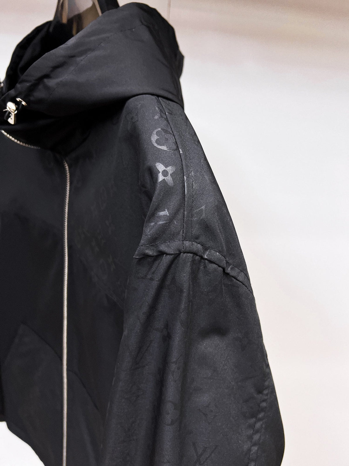 260901 Latest release of top-quality custom-made jacket and trench coat