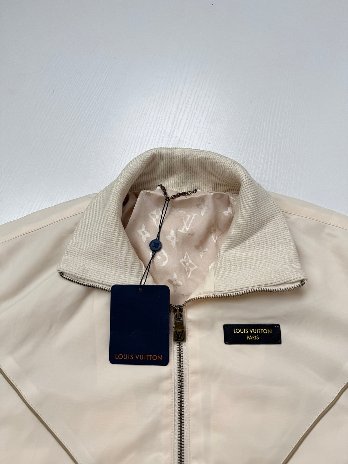 260910 New high-quality gold-stamped leather collared trainer jacket
