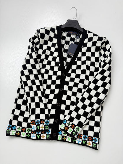 260910 New high-quality black and white checkered heavy-duty color-silk embroidered knitted cardigan